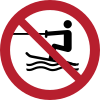 Sicherheitszeichen ISO 7010 P058: Wasserski- Aktivitäten verboten